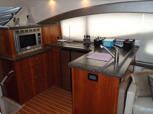Imagen 5 de 12 de Cruiser Yachts 447 Sedan Bridge 2007