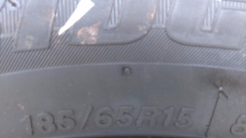 Llanta Bridgestone 185 65 R 15 Modelo B 250