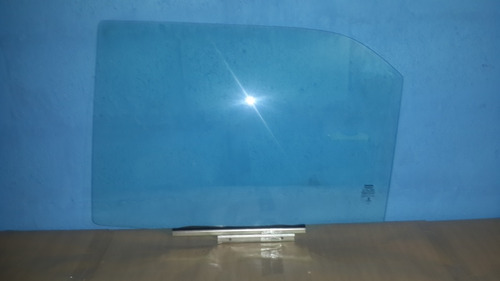 Vidrio Puerta Trasera Izquierda Toyota Fortuner 2007/2015