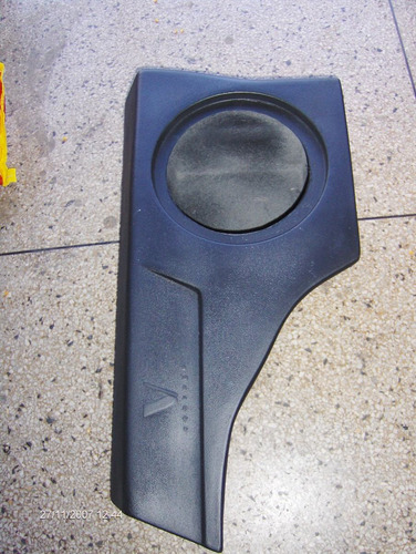 Cajon Jeep Cherokee Modelo Original Tapiceria 10 Pulgadas