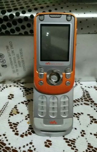 Sony Ericsson W600.