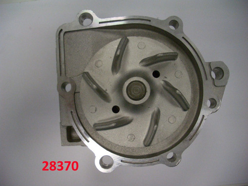 Imagem 2 de 6 de Bomba De Agua Gm Tracker 2.0 8v. 01/.. Diesel Motor Rhz