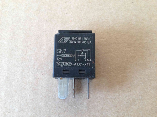 Relevador Relay Vw No. 404 Parte 7m0951253c Fusibles Origina