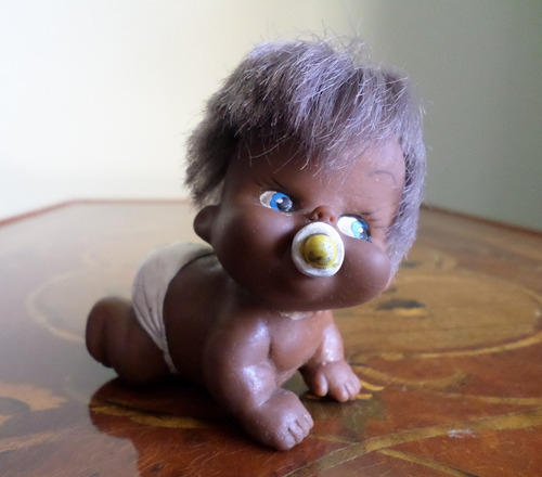 Antiguo Muñeco De Goma Bebé Color Negro Negrito Juguete (Usado)