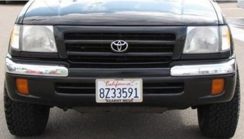 Moldura Izquierda Cromada En Defensa Toyota Tacoma 1998 2000