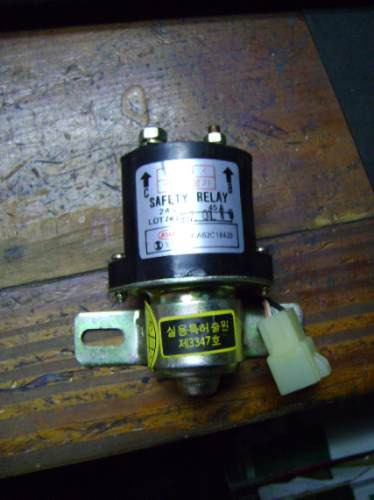 Vendo Relay Starter De Kia Granbird, # Aa62c18420