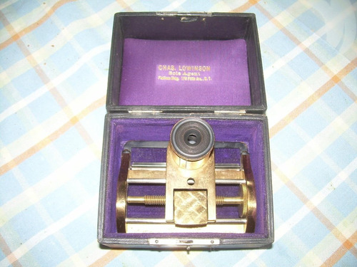 Microscopio De Medición Antiguo
