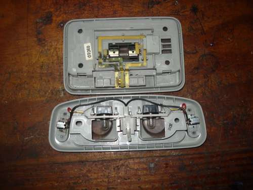 Luces De Techo De Suzuki Aerio 2003
