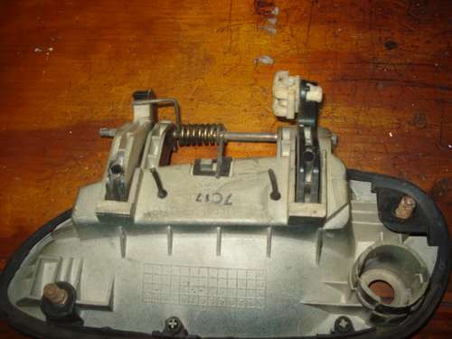 Imagen 2 de 2 de Manigueta Externa De Kia Clarus Del 97