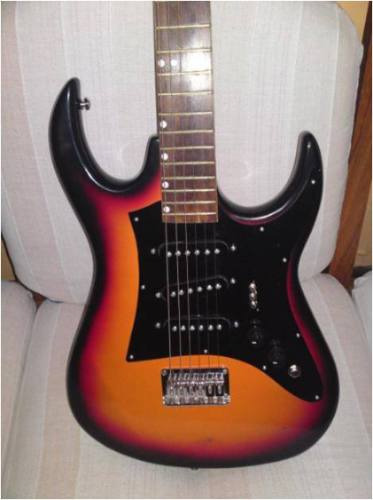 Imagen 2 de 7 de Guitarra Eléctrica Nacional,envío A Domicilio Gratis!!!