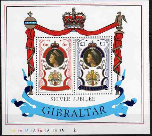 2 Estampillas De Gibraltar Isabel Ii Block 3 Año 1977