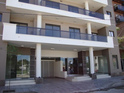 Muy Lindo Local En Venta En Villa Crlos Paz, Zona Costanera