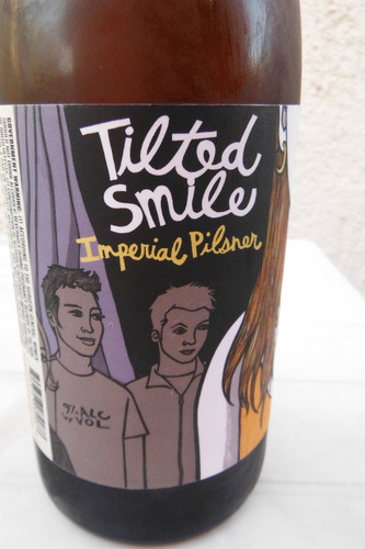 Botella Vacia Coleccion Tilted Smile Imperial Pilsner Uinta (Usado)