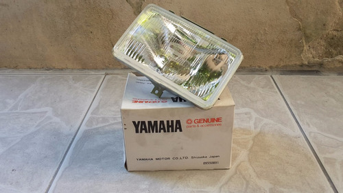 Optica Delantera Yamaha Dt 125 -175 Nueva En Caja Sin Uso !!