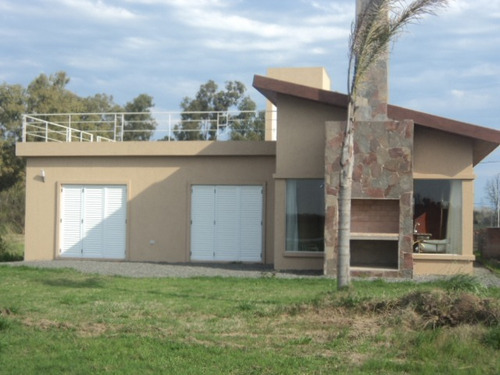 Casa En Laguna De Lobos Con Arroyo Priv !tomo Menor Valor!!