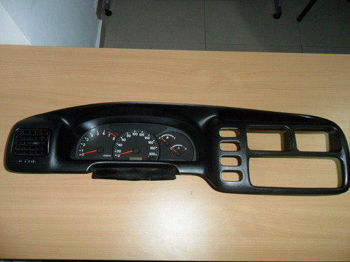 Imagen 1 de 2 de Tapa Tablero Closter Chevrolet Grand Vitara 99 Al 02