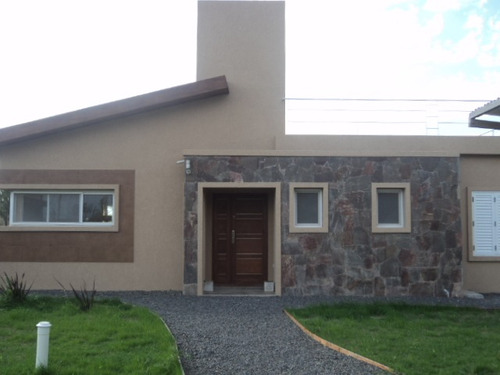 Casa En Laguna De Lobos Con Arroyo Priv !tomo Menor Valor!!