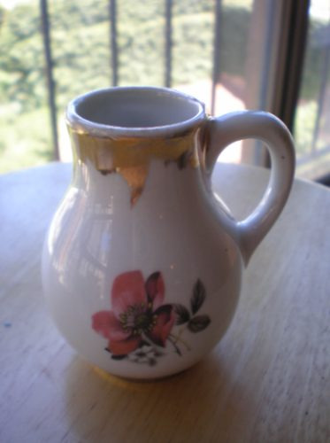 Antiguo Mate De Porcelana Con Hermosa Flor