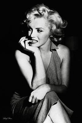 Excelente Poster De Marilyn Monroe - Sitting - 40 X 50 Cm