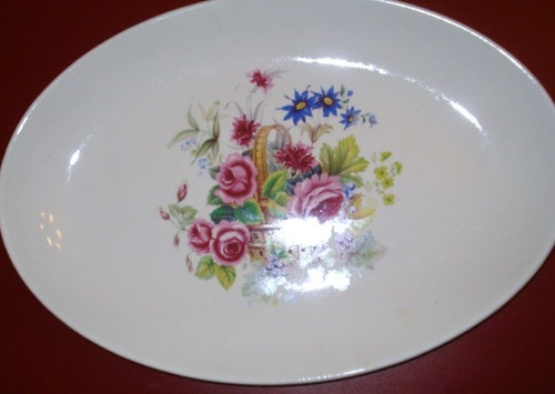 Antigua Fuente Oval Motivo Floral Sellada Manchester (344p)