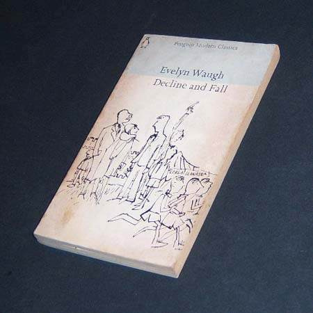 Decline And Fall . Evelyn Waugh . En Inglés