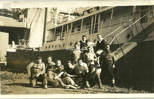 Tripulacion De Un Barco Foto Grupal Antigua Marineros