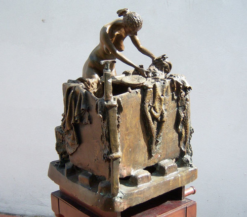 Historical*- Escultura Bronce De Emiro Garzon -envio