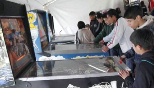 Imagen 2 de 5 de Alquiler De Flipper Pinball Toro Mecanico Inflables Daytona