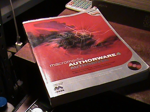 Authorware 4 Authorized Orson Kellog Macromedia  (t396