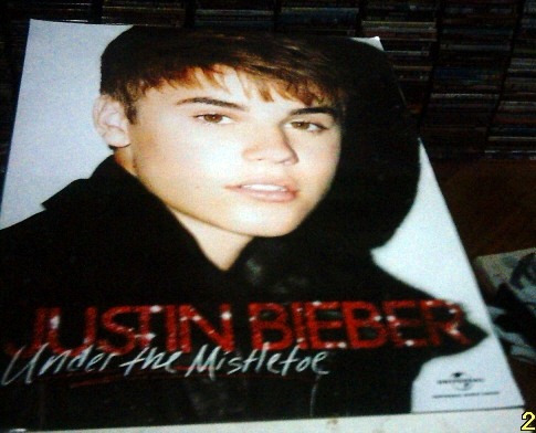 No Envios Poster Promo Justin Bieber Under The Mistletoe  