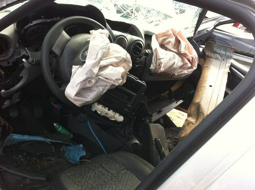 Imagem 5 de 6 de Sucata Peças Acessórios Renault Duster 2012