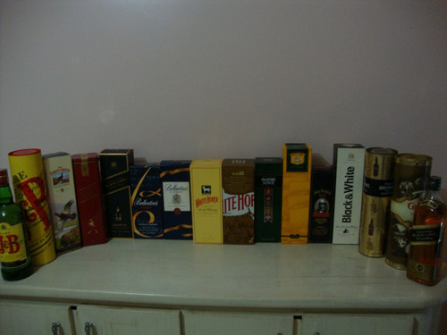 Whisky Jb ¿ Embalagem Lata Com Papelão - Raridade