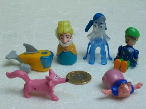 brinquedo antigo, dezenas de brinquedos kinder-ovo e ca