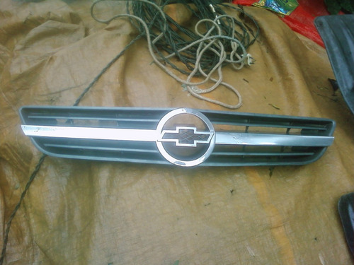 Grade Frontal Vectra 00 03