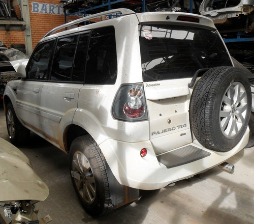 Imagem 7 de 13 de Sucata Peças Acessórios Pajero Tr4 2012