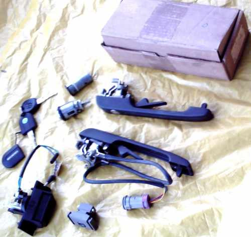 Chave Com Luz Kit Vw Santana Quantum 92 02 Maçaneta C Sensor