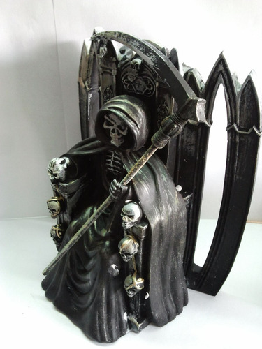 San La Muerte Entronado.