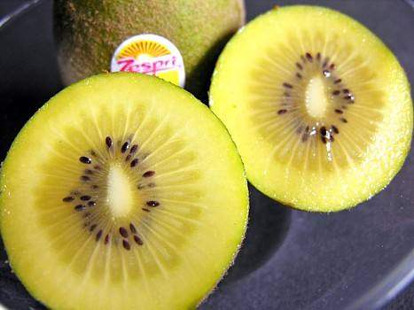 Imagem 3 de 6 de Sementes De Kiwi Gold Kiwi Ouro Rarissimas Frutiferas Mudas