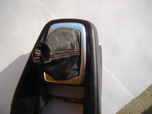 Imagen 4 de 4 de Jetta Golf A4 Marco Metalico Cromo Y Funda En Piel