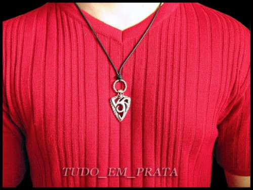 Pingente Tribal Caveira Em Prata Com Cordão
