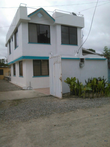 Imagen 2 de 13 de Hermosa Casa Familiar En Tonsupa Corta Y Larga Temporada