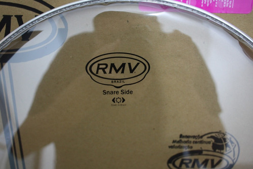 Pele De Caixa Bateria Rmv 14 Resposta = Evans Hazy 300