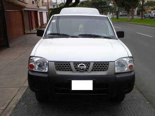 Parachoque Delantero Nissan Frontier 4x2 Original Usado 