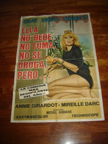 Afiche De Cine Ella No Bebe No Fuma No Se Annie Girardot
