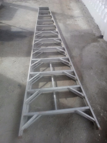 Escalera De Aluminio Tipo Tijera 12 Tramos