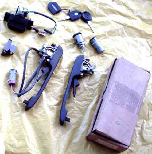 Chave Com Luz Kit Vw Santana Quantum 92 02 Maçaneta C Sensor