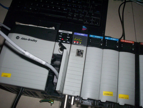 Clp Controllogix Cpu 1756-l61+dig+analog. A17 Ver Descrição (Usado)