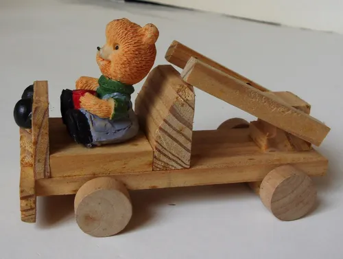 comprar Bello Carrito De Madera En Miniatura Con Osito De Resina