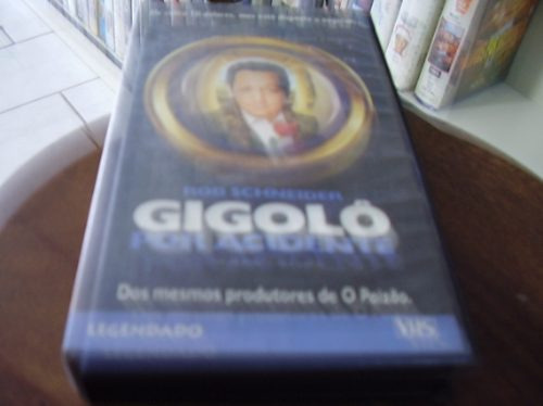 Vhs Legendado = Gigolô Por Acidente Vitorsvideo