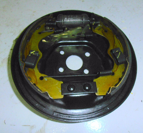 Plato De Freno Trasero Izquierdo Kia Avella Año 1994-1998